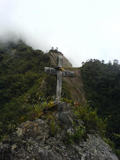 496_Phone.JPG - on the death road