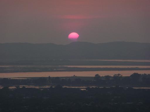 P1010519.JPG - On the top of Mandalay Hill