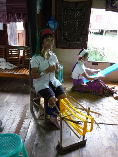 P1020003.JPG - Long neck woman, Inle Lake