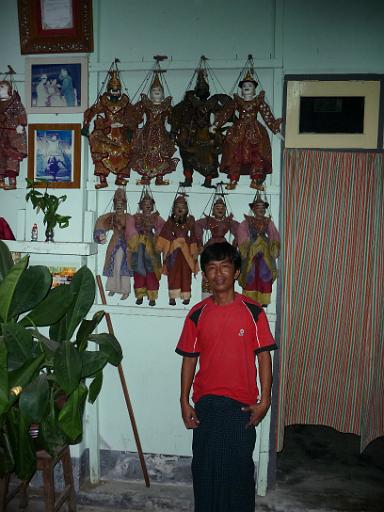 P1020114.JPG - Puppet show, Nyaung Shwe, Inle Lake