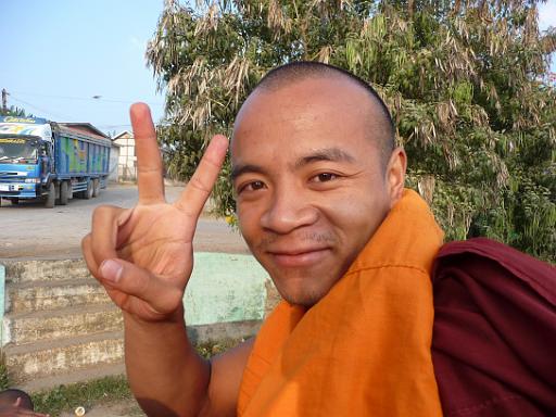 P1020319.JPG - Public transportation from Nyaung Shwe to Kalaw