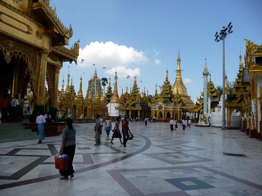 P1020698.JPG - Shwedagon Pagoda, Yangon