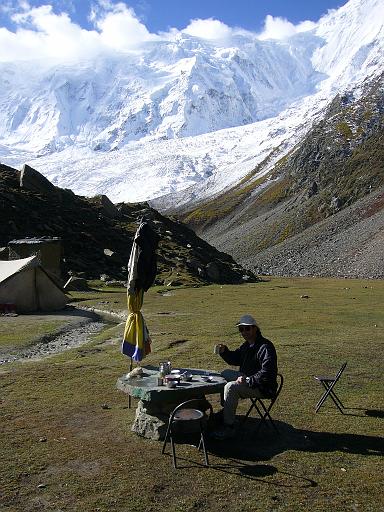P1060577.JPG - rakaposhi base camp trek