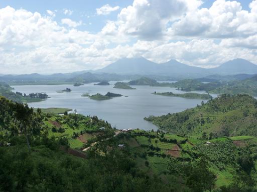 P1050145.JPG - Nkuringo Walking Safari, Lake Mutanda