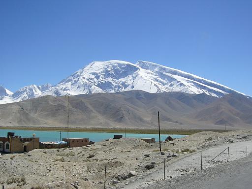 P1060383.JPG - karakul lake, pamir mountains